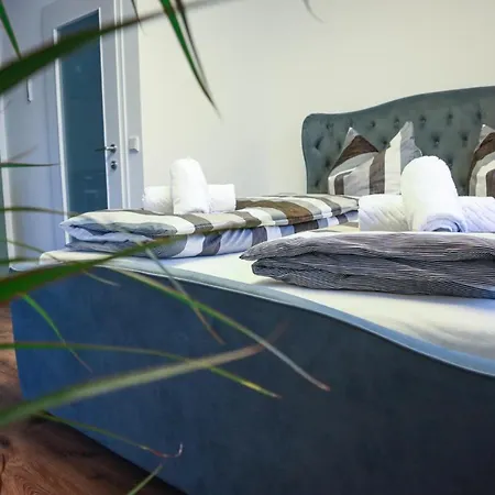 Living8-appartements Apartman *