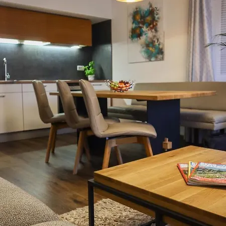 Apartmán Living8-appartements *